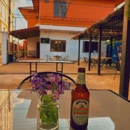 Venn Hostel เวียงจันทน์ ภายนอก รูปภาพ