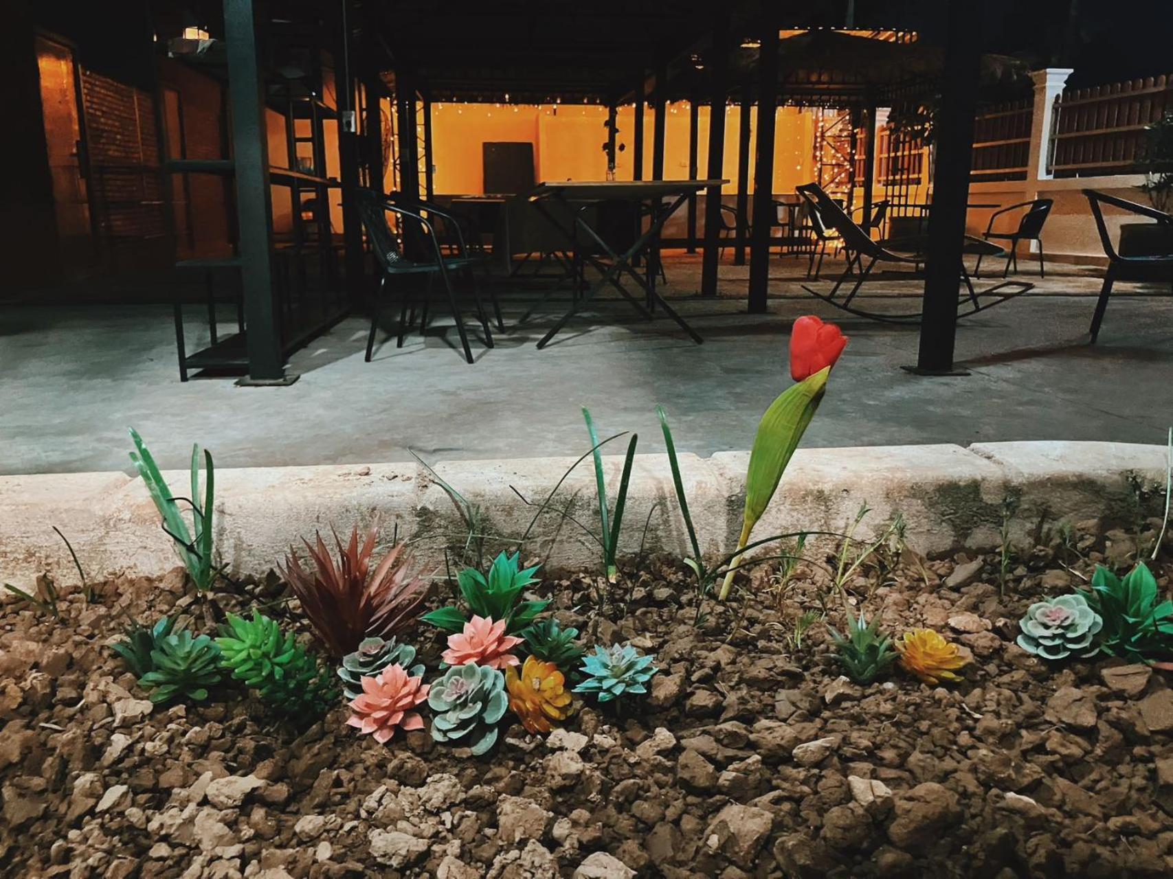 Venn Hostel เวียงจันทน์ ภายนอก รูปภาพ