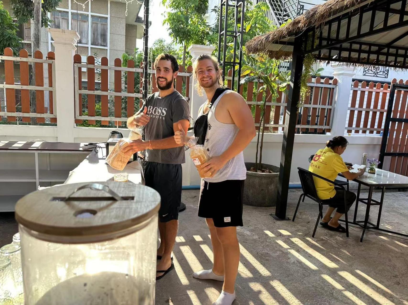 Venn Hostel เวียงจันทน์ ภายนอก รูปภาพ
