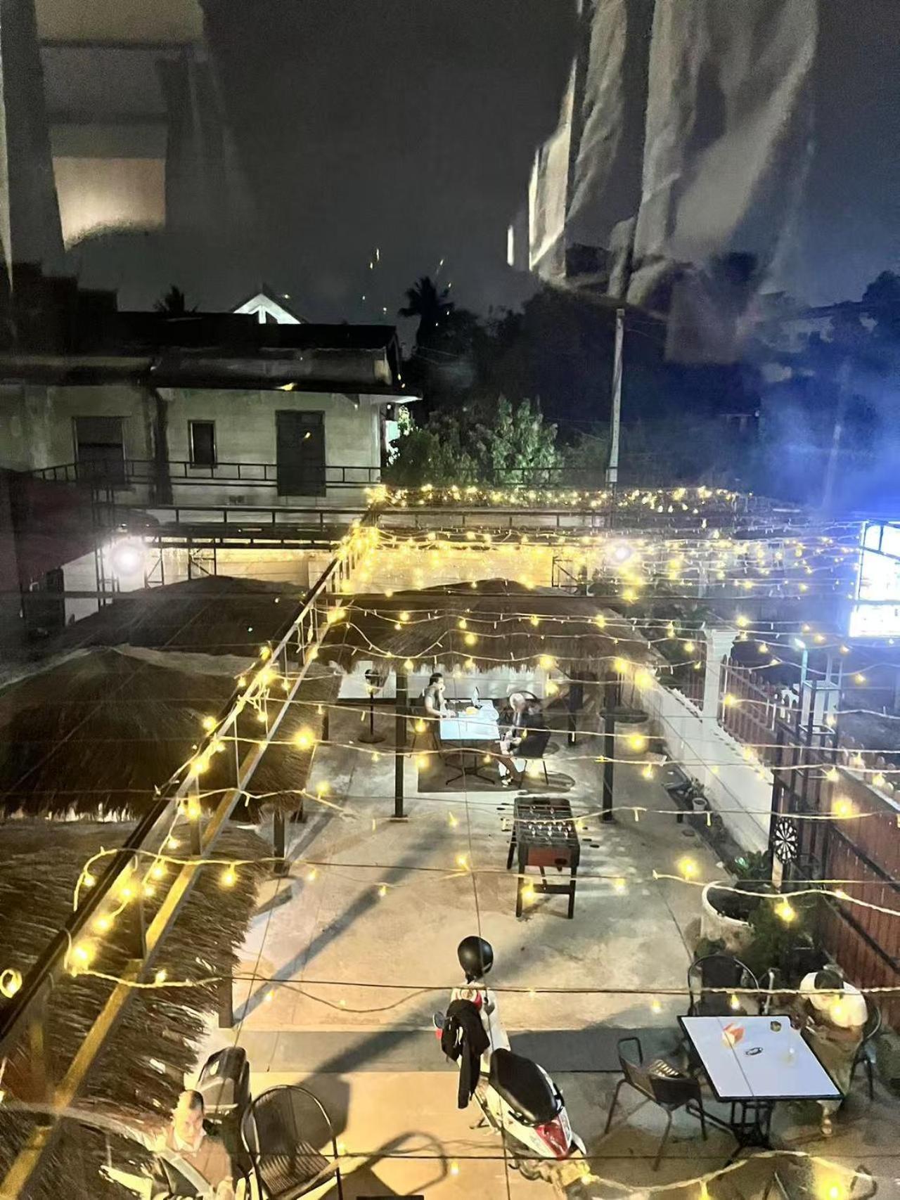 Venn Hostel เวียงจันทน์ ภายนอก รูปภาพ